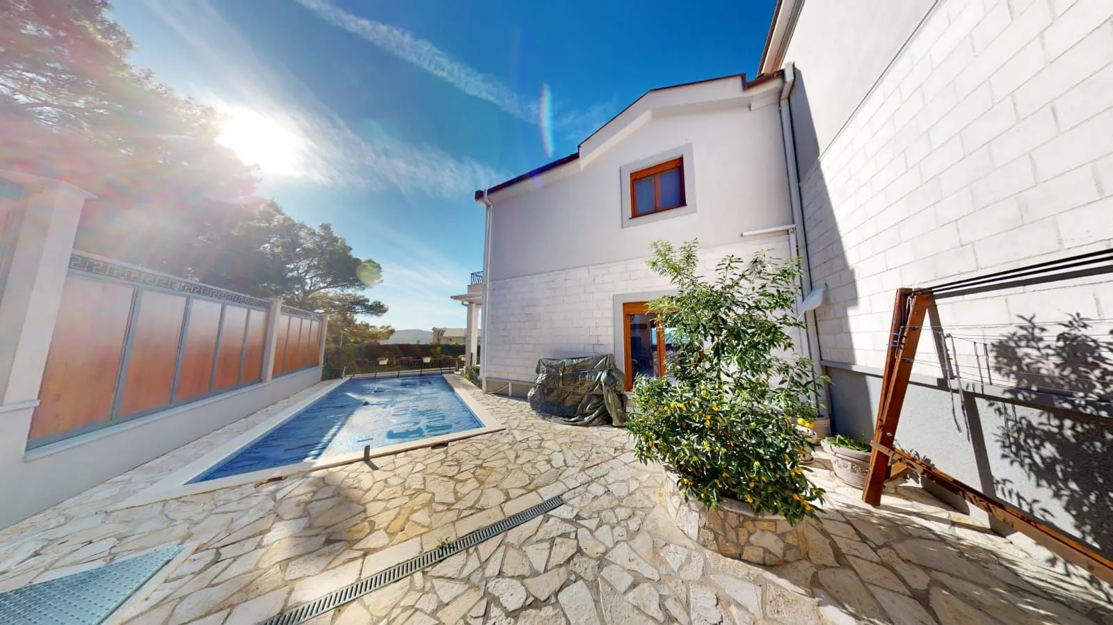 Rent, house, 212m², Kavač, Kotor