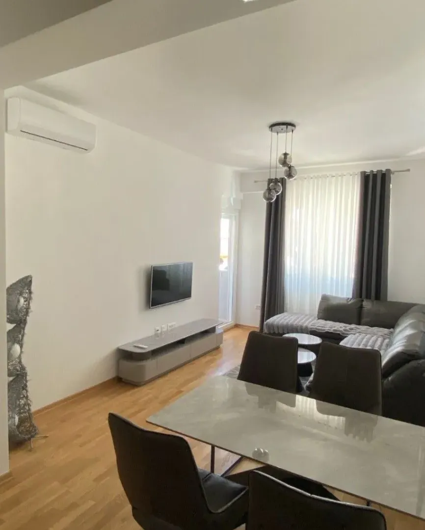 Izdavanje, jednosoban stan, 45m², Zabjelo, Podgorica