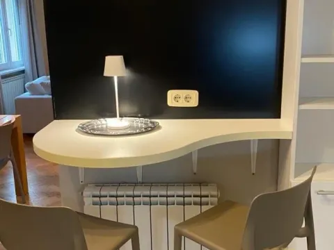 Izdavanje, trosoban stan, 80m², Đeram Pijaca, Beograd - image 4