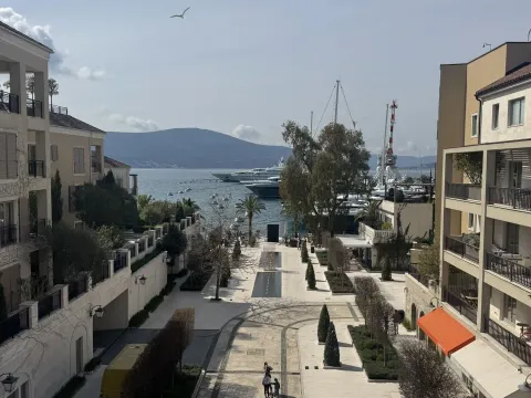 Prodaja, trosoban stan, 247m², Porto Montenegro, Tivat - image 33