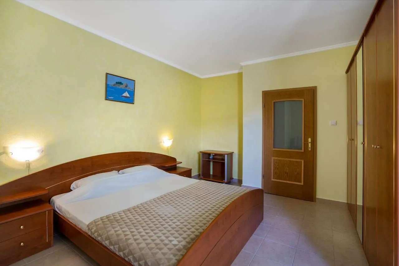 Prodaja, jednosoban stan, 33m², Petrovac, Budva