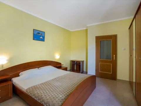 Prodaja, jednosoban stan, 33m², Petrovac, Budva - image 2