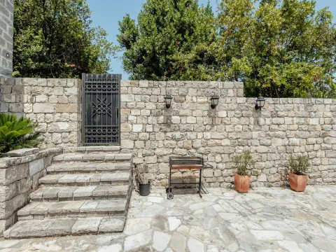 Sale, house, 800m², Prčanj, Kotor - image 43