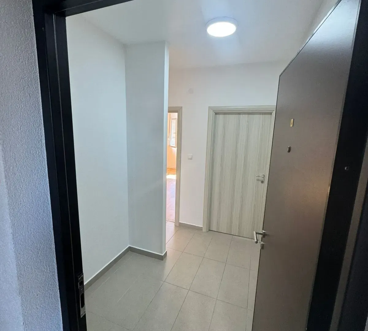 Izdavanje, jednosoban stan, 48m², Zabjelo, Podgorica