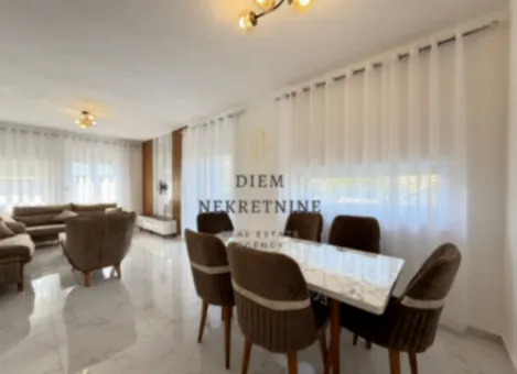 Izdavanje, dvosoban stan, 76m², Central Point, Podgorica - image 11