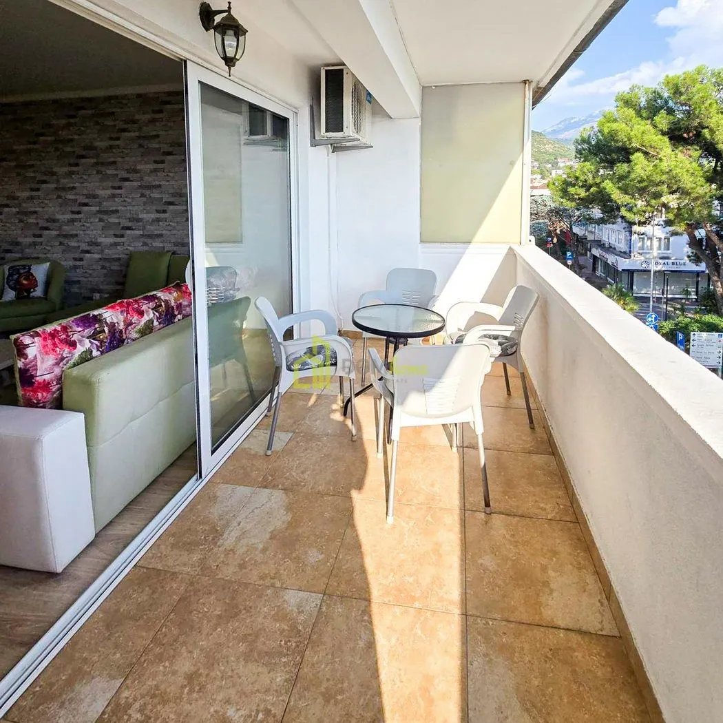 Rent, one bedroom apartment, 50m², Centar, Tivat