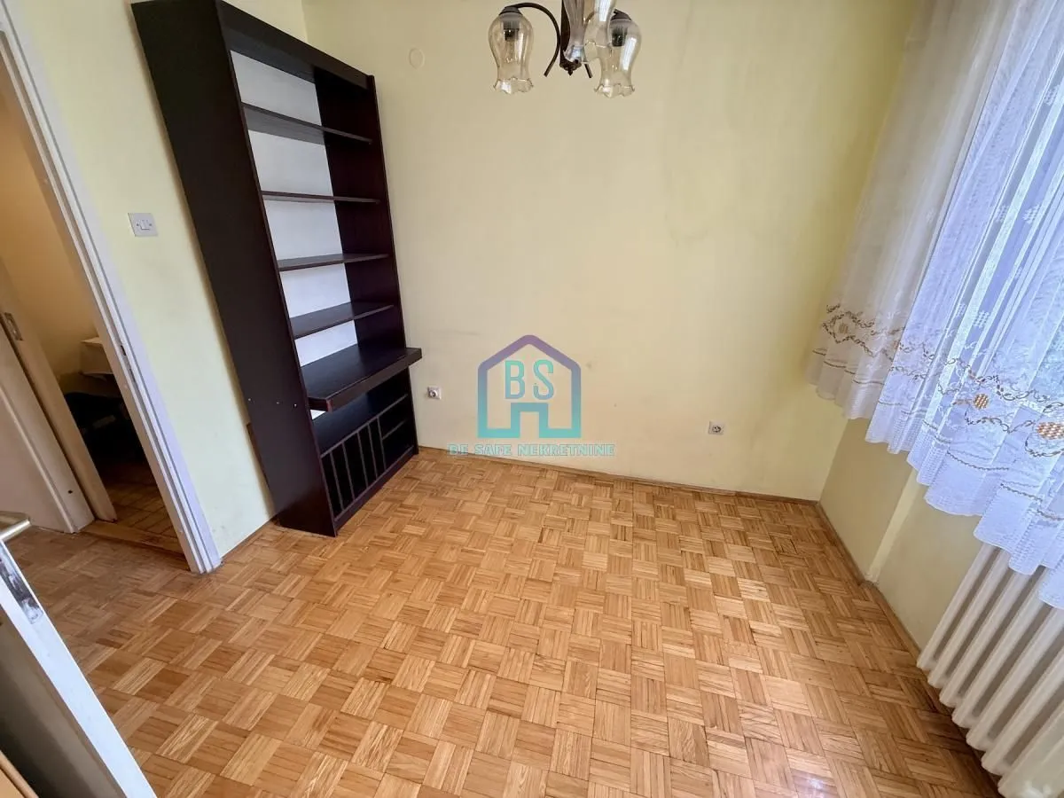 Prodaja, trosoban stan, 74m², Bulevar Oslobodjenja, Novi Sad Sve Podlokacije