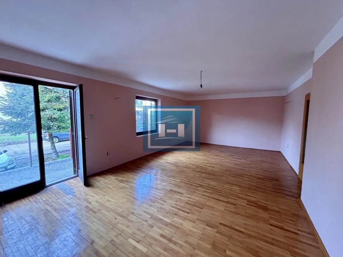 Prodaja, kuća, 300m², Budžino brdo, Jagodina
