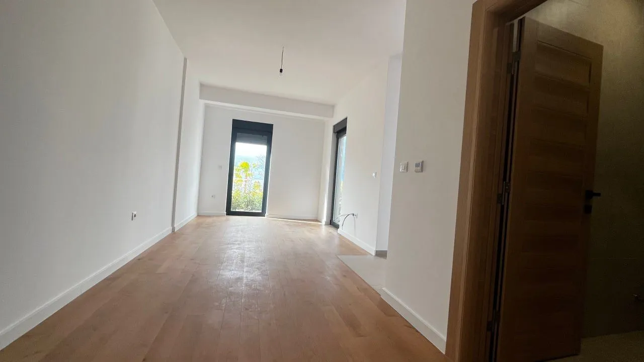 Sale, one bedroom apartment, 54m², Petrovac, Budva