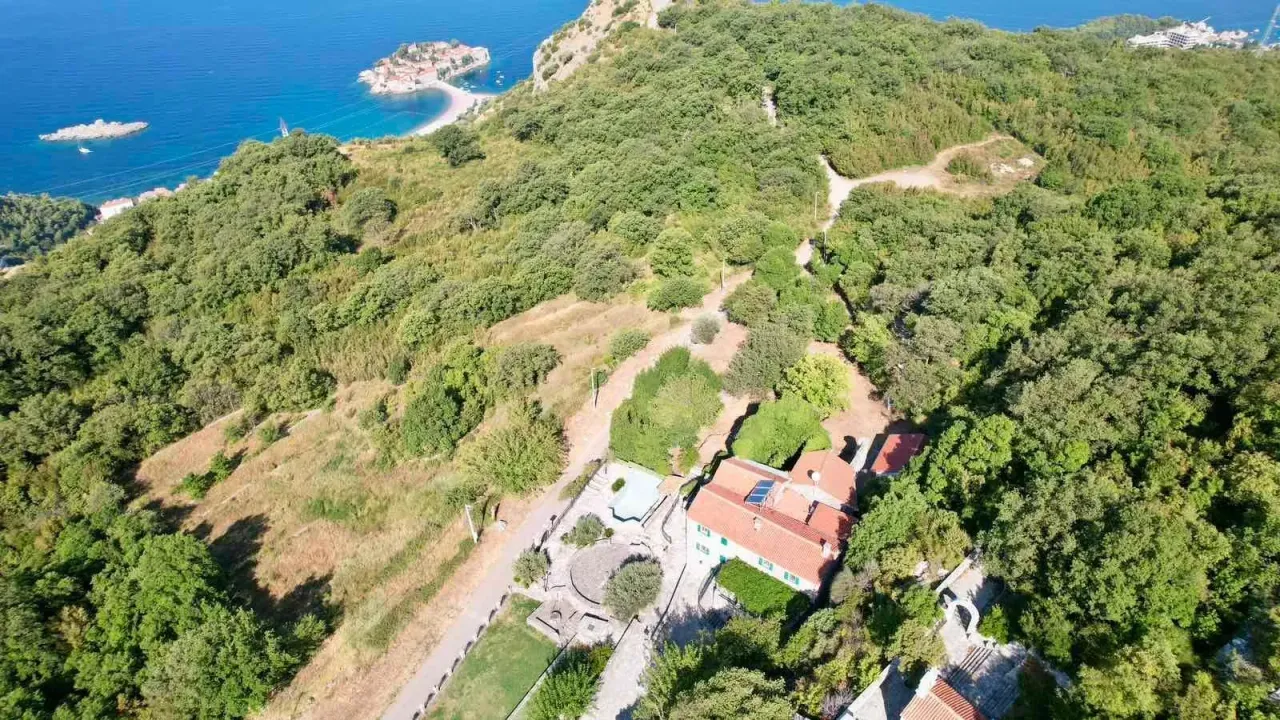 Sale, land lot, 7000m², Blizikuće, Budva