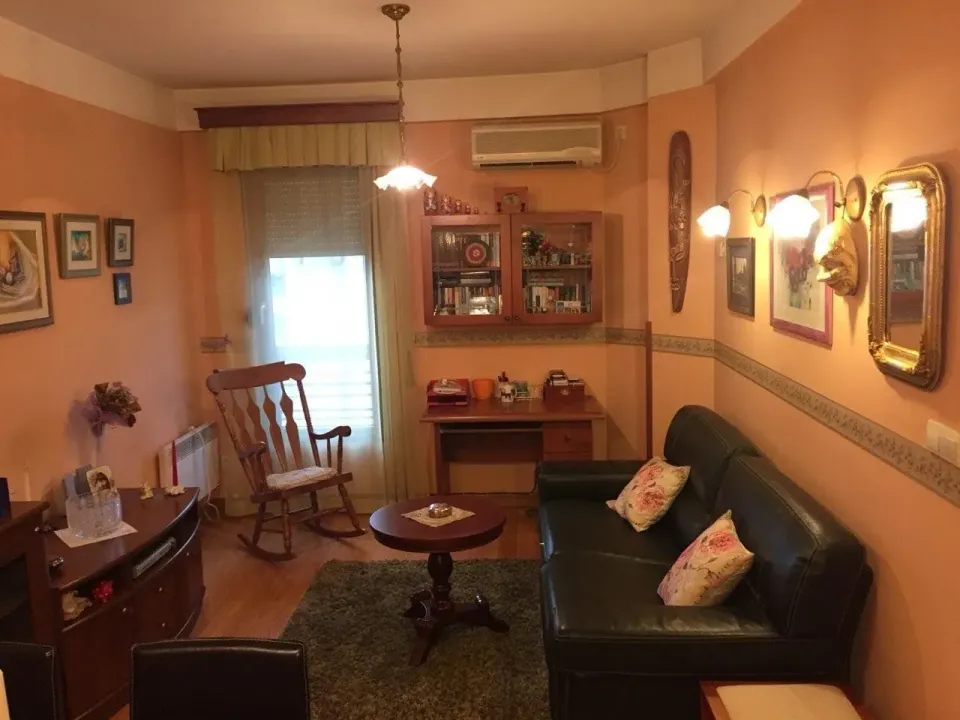 Izdavanje, jednosoban stan, 40m², Preko Morače, Podgorica