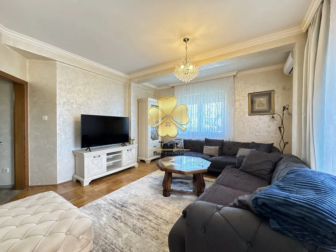 Izdavanje, dvosoban stan, 70m², Stari Aerodrom, Podgorica