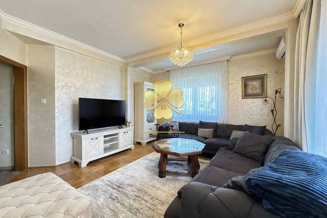 Izdavanje, dvosoban stan, 70m², Stari Aerodrom, Podgorica