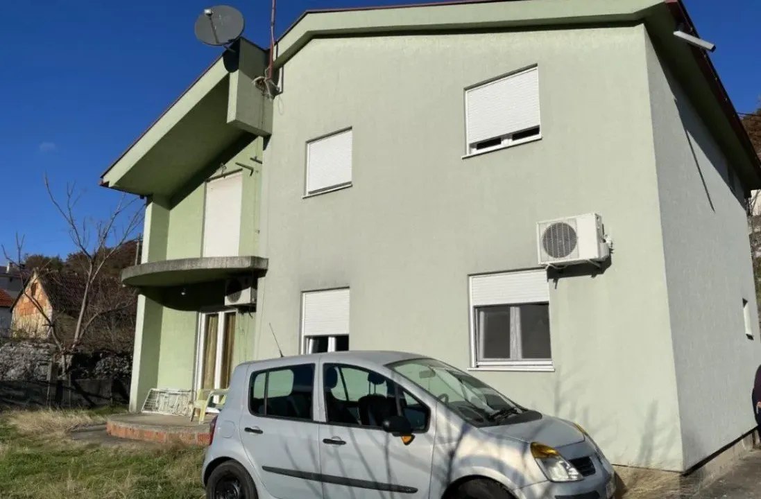 Sale, house, 160m², Rogami, Podgorica