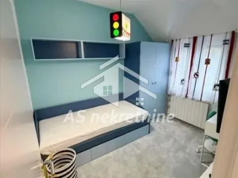 Rent, four bedroom apartment, 85m², Savski Venac, Beograd - image 9