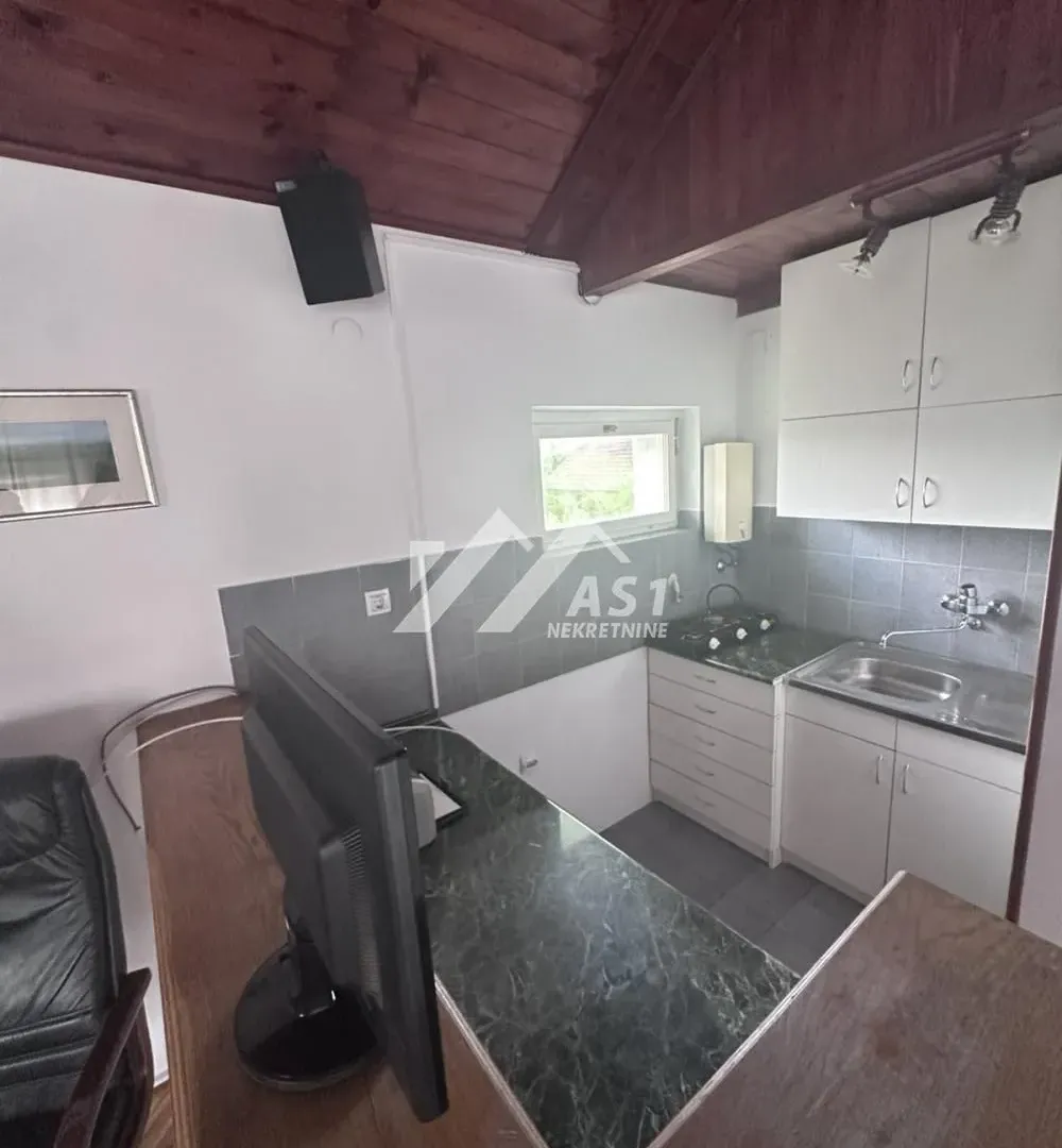 Rent, house, 140m², Adice, Novi Sad Sve Podlokacije