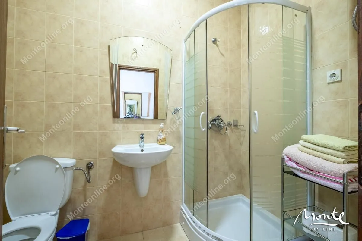 Sale, house, 112m², Risan, Kotor