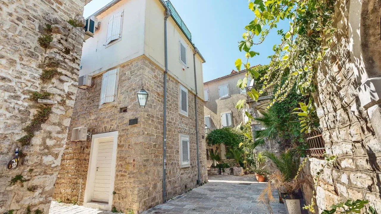 Prodaja, kuća, 268m², Budva, Crna Gora