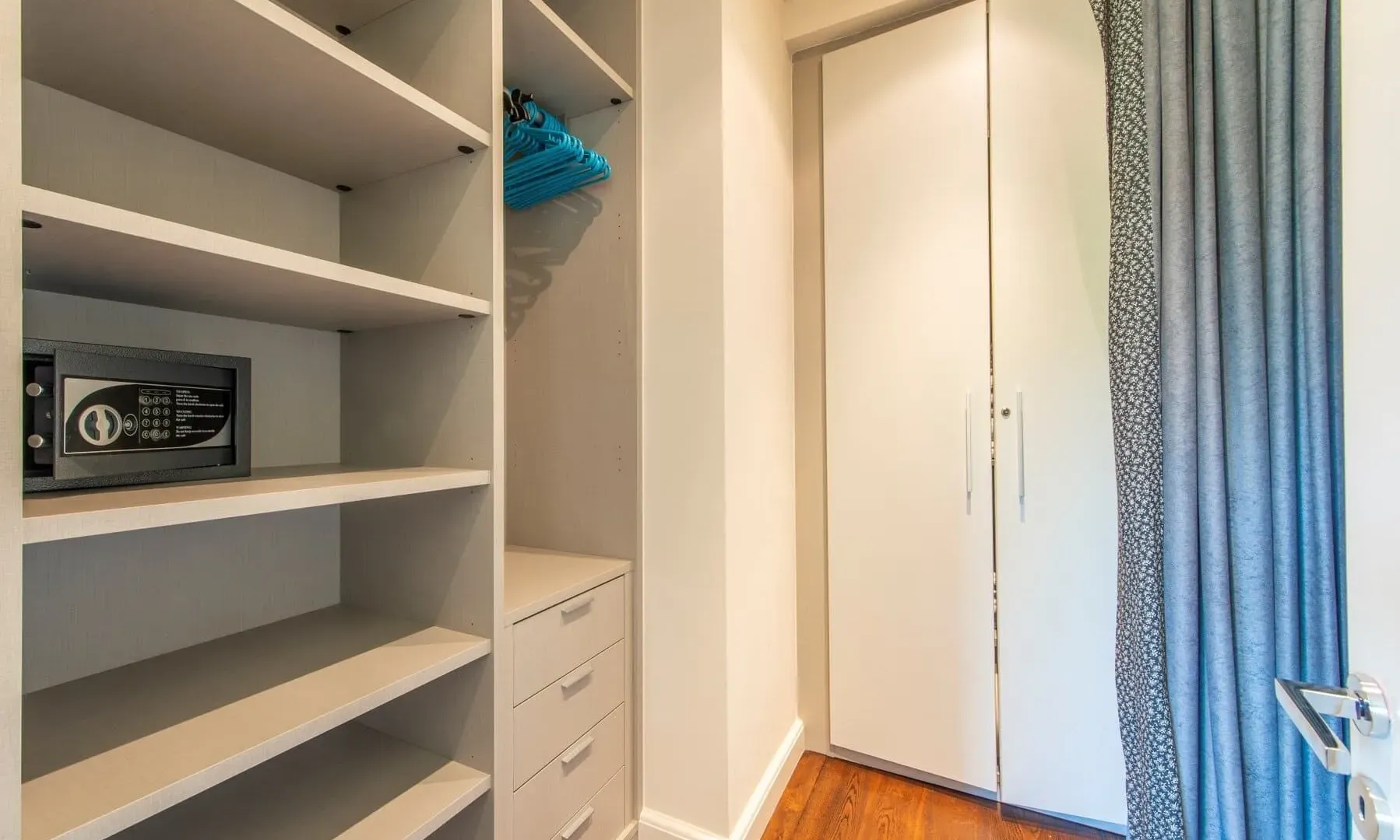 Prodaja, dvosoban stan, 152m², Porto Montenegro, Tivat
