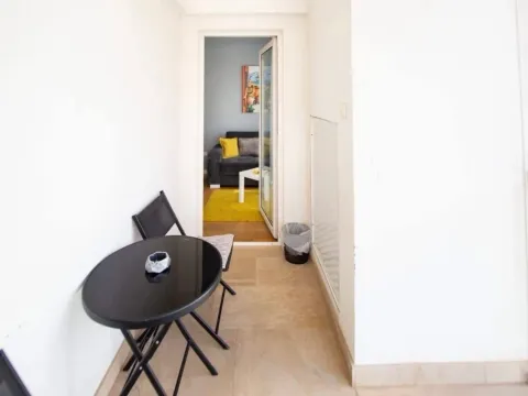 Daily-rent, one bedroom apartment, 40m², Centar, Budva - image 7