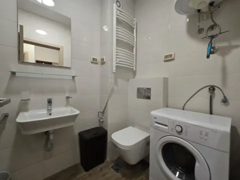 Izdavanje, jednosoban stan, 48m², City Kvart, Podgorica - image 9