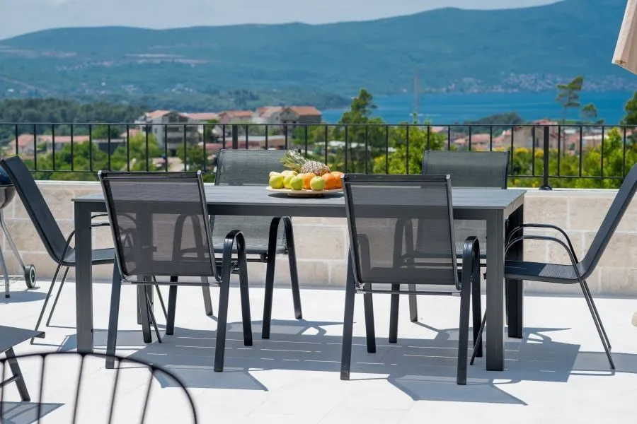 Prodaja, kuća, 250m², Mrčevac, Tivat
