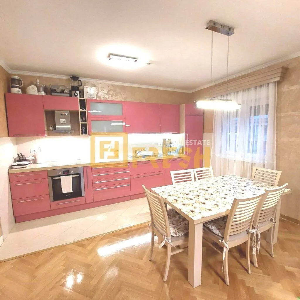 Izdavanje, dvosoban stan, 88m², City Kvart, Podgorica