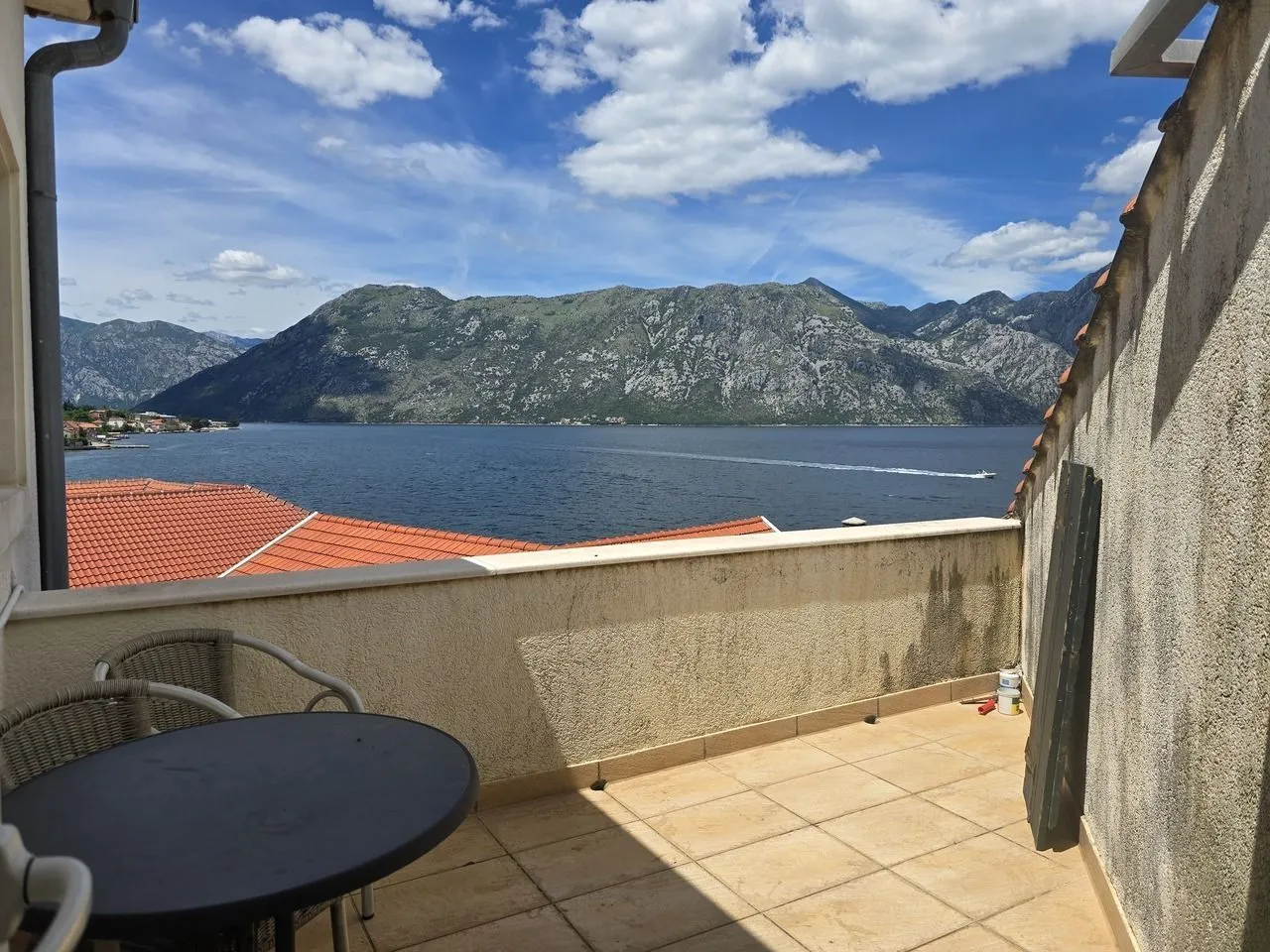 Prodaja, jednosoban stan, 54m², Prčanj, Kotor