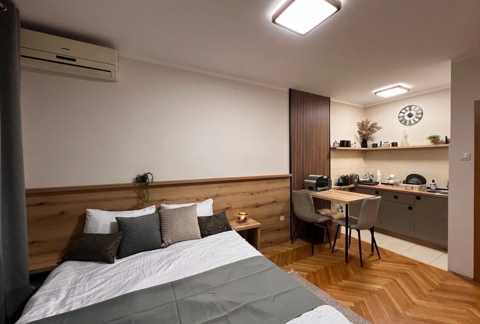 Prodaja, garsonjera, 24m², Blok 6, Podgorica
