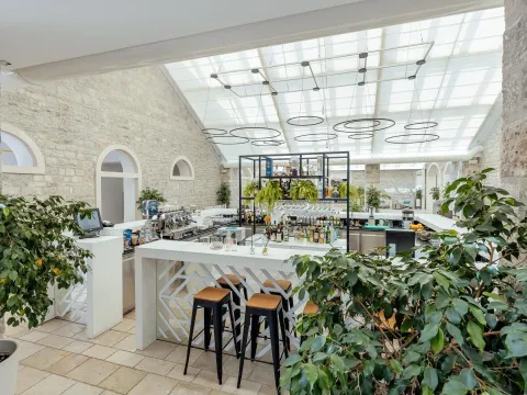 Sale, two bedroom apartment, 100m², Kotor, Crna Gora - image 24