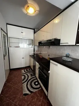 Rent, two bedroom apartment, 70m², Tivat, Crna Gora - image 5