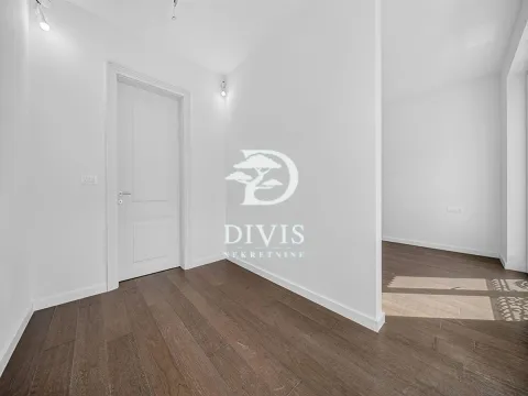 Sale, four bedroom apartment, 132m², Vračar Hram, Vračar Sve Podlokacije - image 16