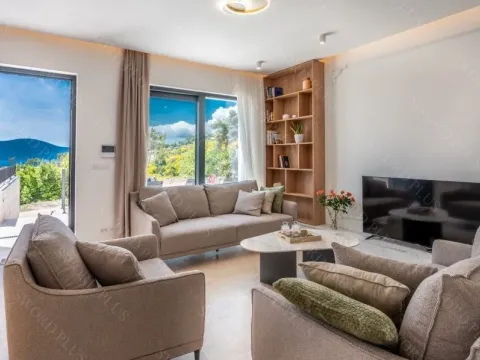 Sale, house, 250m², Mrčevac, Tivat - image 11