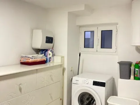 Sale, house, 200m², Šušanj, Bar - image 2