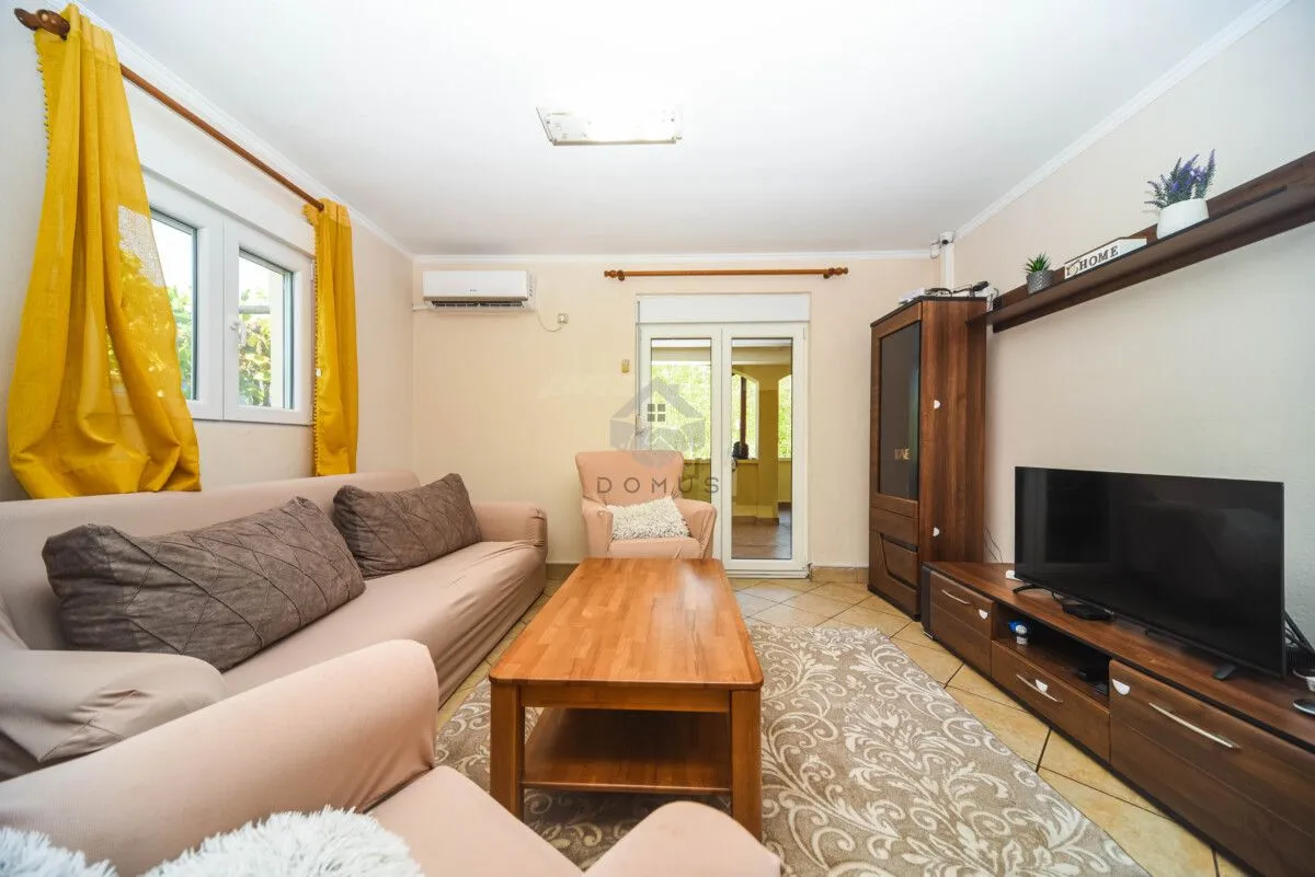 Rent, house, 102m², Podgorica, Crna Gora