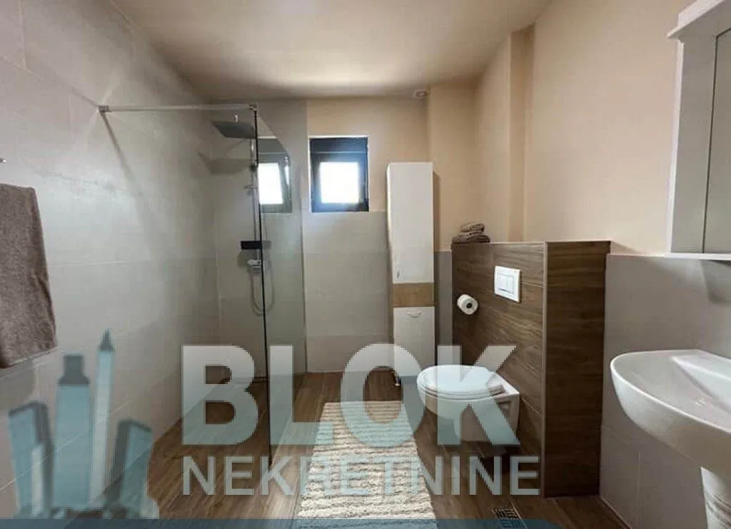 Izdavanje, dvosoban stan, 76m², Dalmatinska ulica, Podgorica