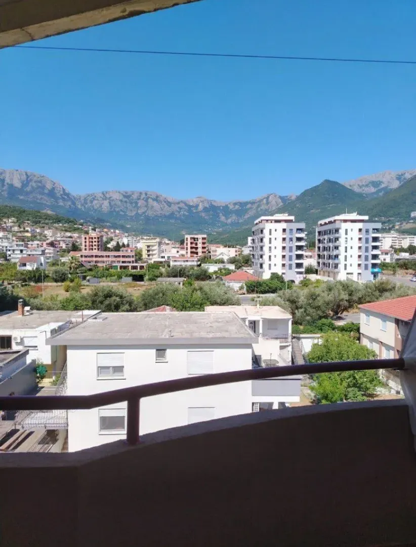 Prodaja, jednosoban stan, 46m², Ilino, Bar