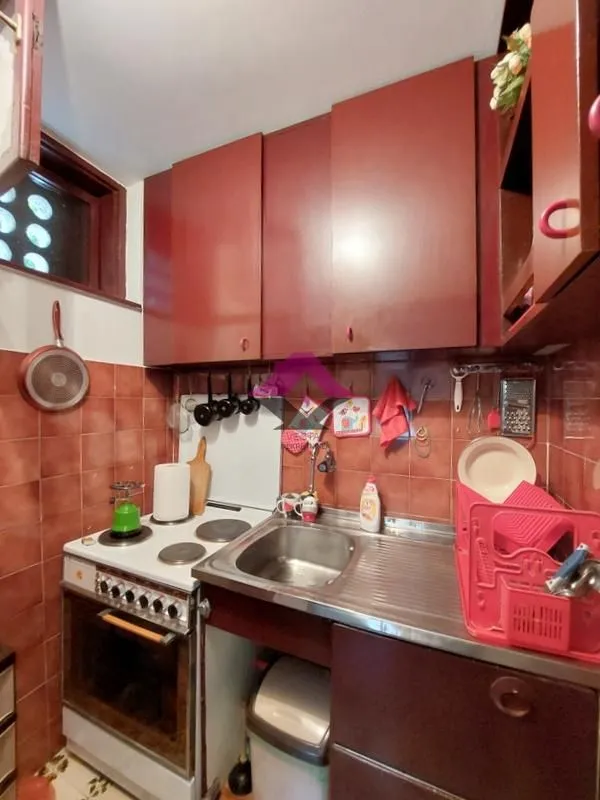 Sale, three bedroom apartment, 77m², Zemun Sve Podlokacije, Beograd