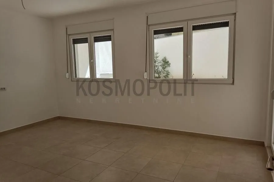 Sale, three bedroom apartment, 63m², Dušanovac, Voždovac Sve Podlokacije