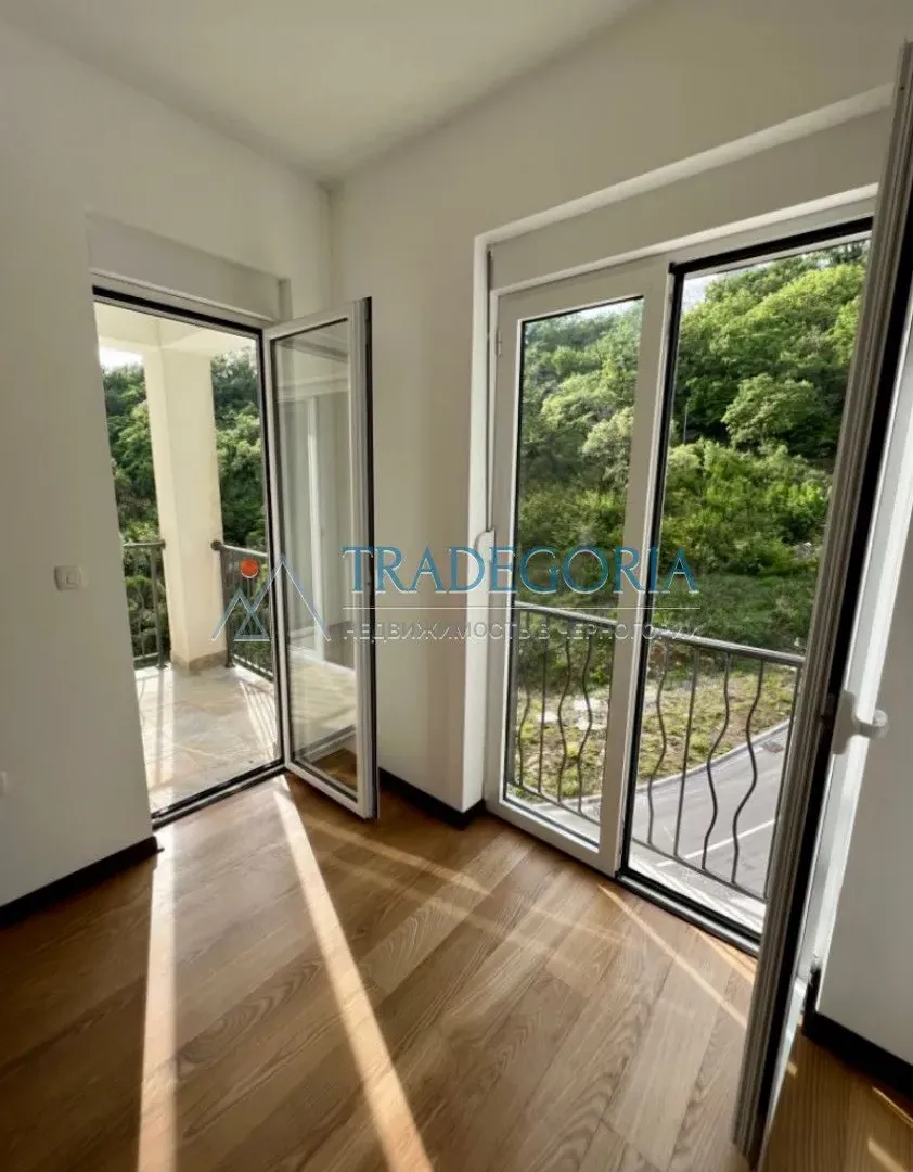 Prodaja, dvosoban stan, 70m², Pržno, Budva
