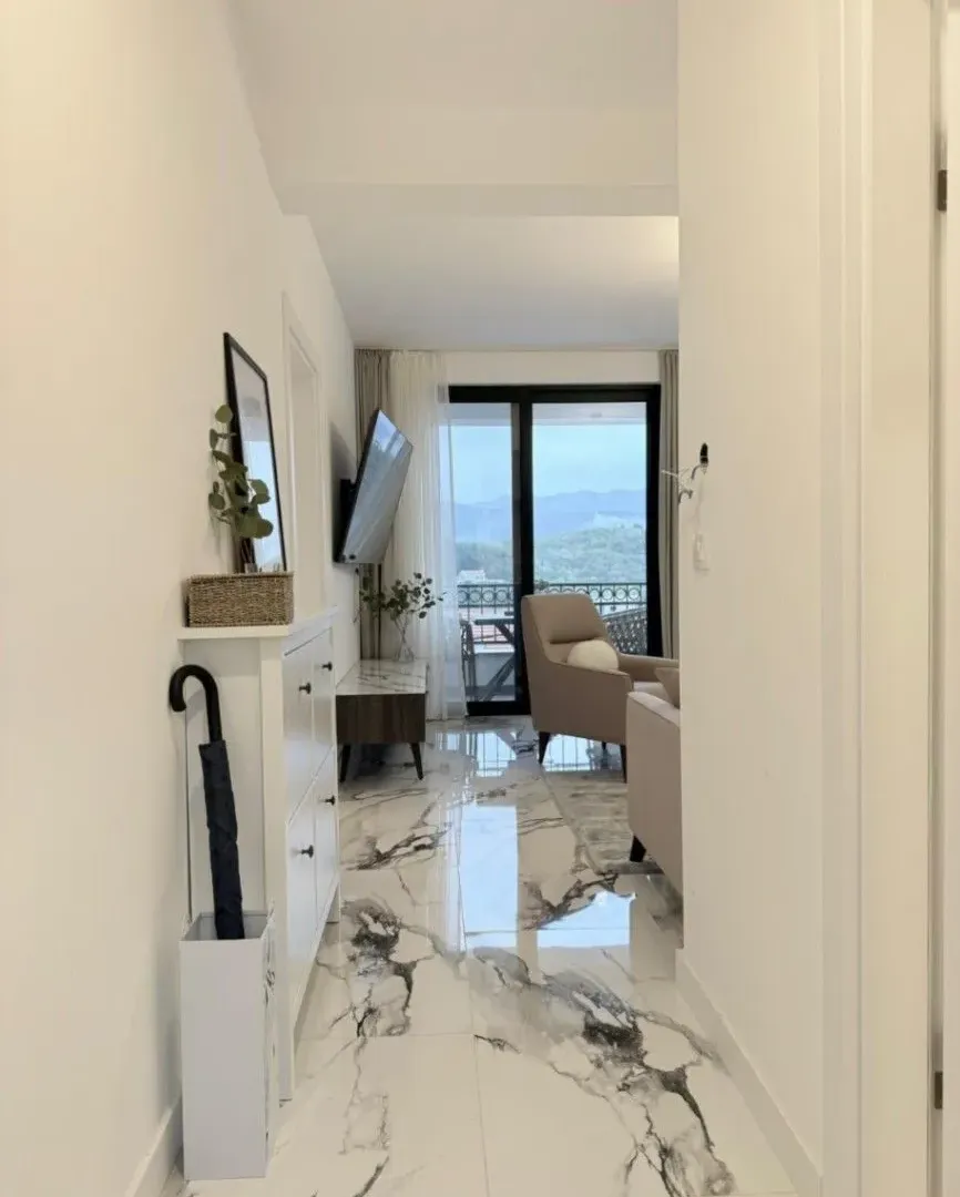 Prodaja, stan, 62m², Radovići, Tivat