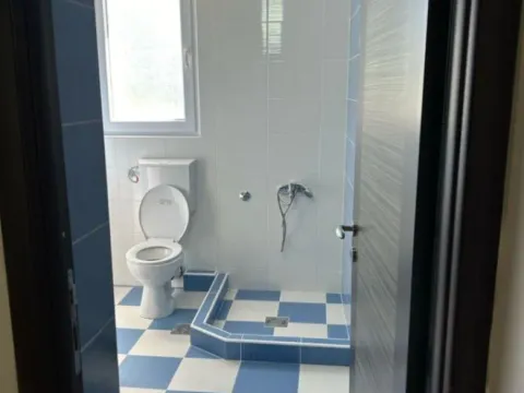 Izdavanje, trosoban stan, 138m², Tuđemili, Bar - image 10