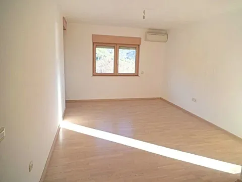 Prodaja, ugostiteljski objekat, 1490m², Bečići, Budva - image 11