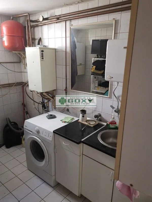 Prodaja, kuća, 391m², Centar, Kragujevac