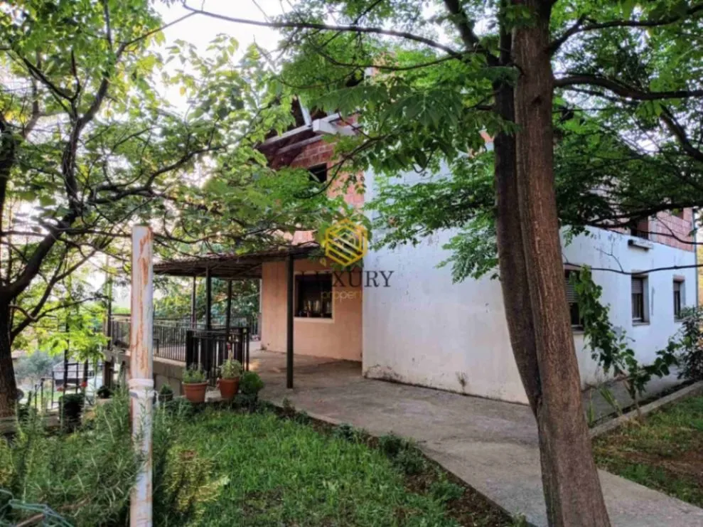 Prodaja, kuća, 140m², Kakaricka Gora, Podgorica