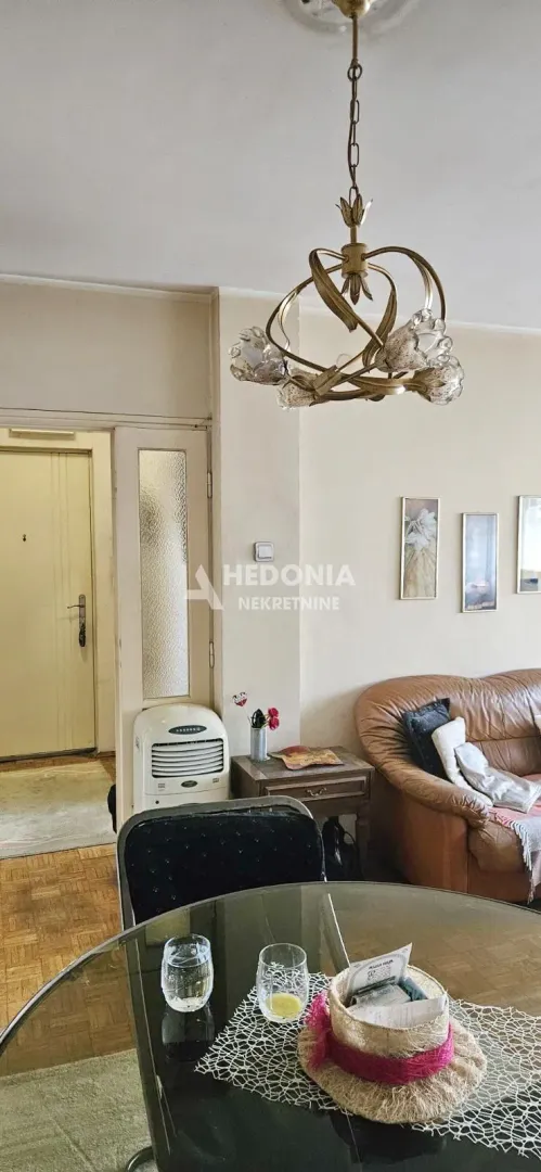 Sale, two bedroom apartment, 60m², Novi Beograd Blok 1 Fontana, Novi Beograd Sve Podlokacije