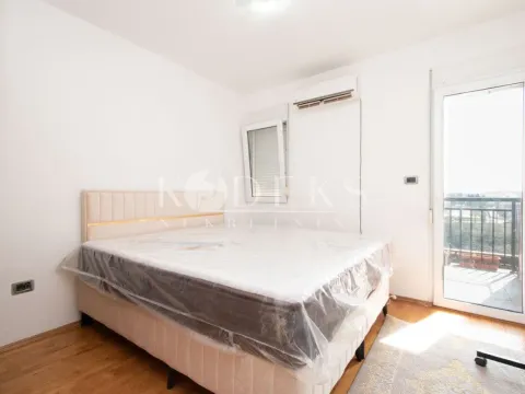 Rent, three bedroom apartment, 87m², 1 maj, Podgorica - image 5