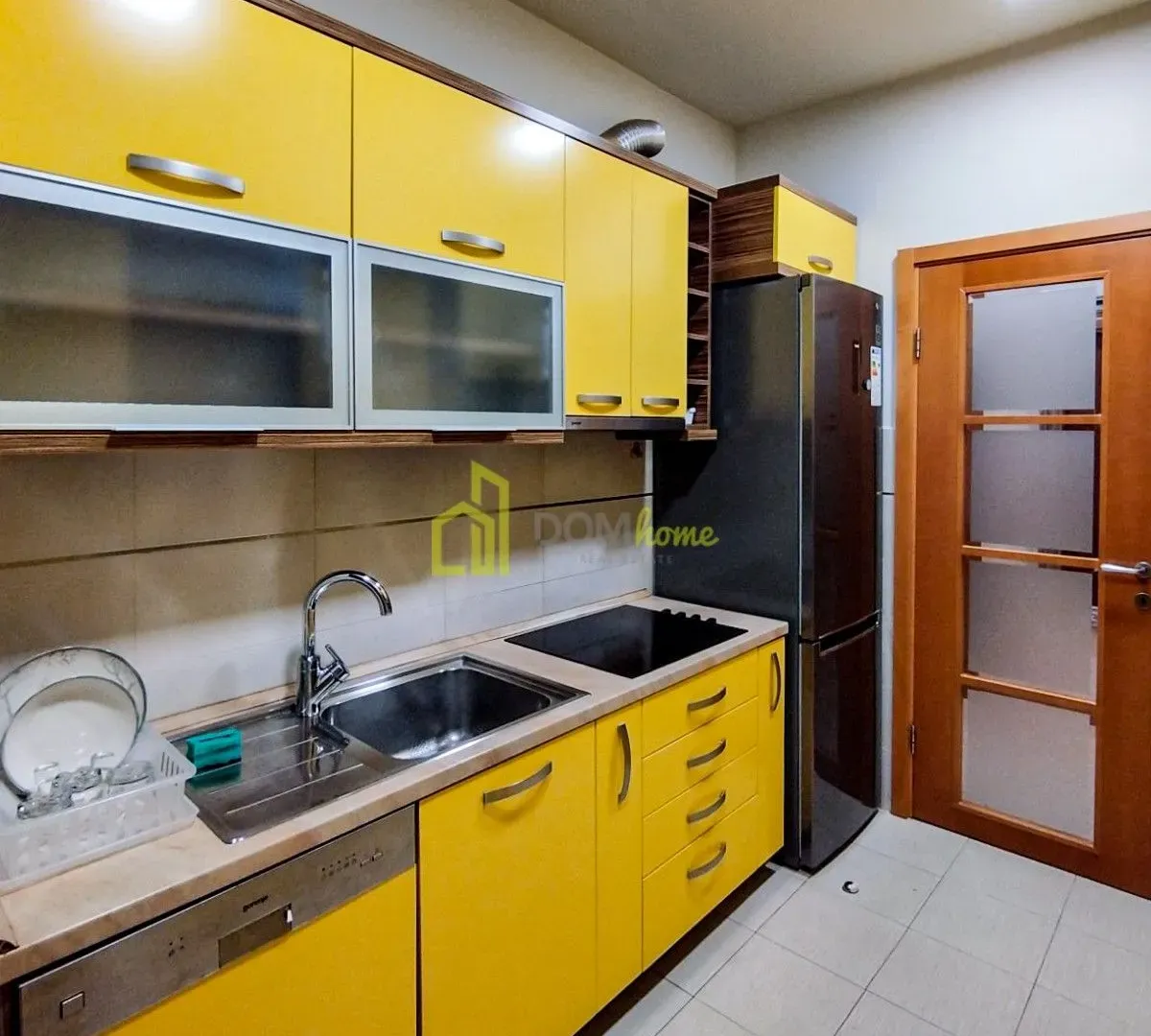 Prodaja, trosoban stan, 108m², Gorica C, Podgorica