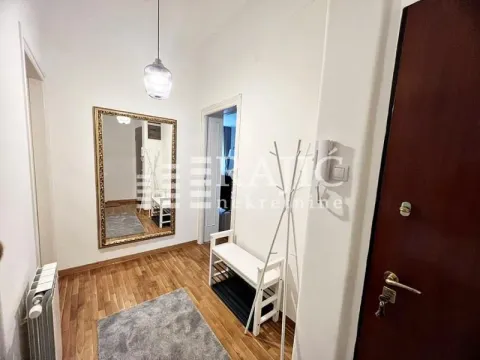 Rent, four bedroom apartment, 122m², Stari Grad, Beograd - image 11