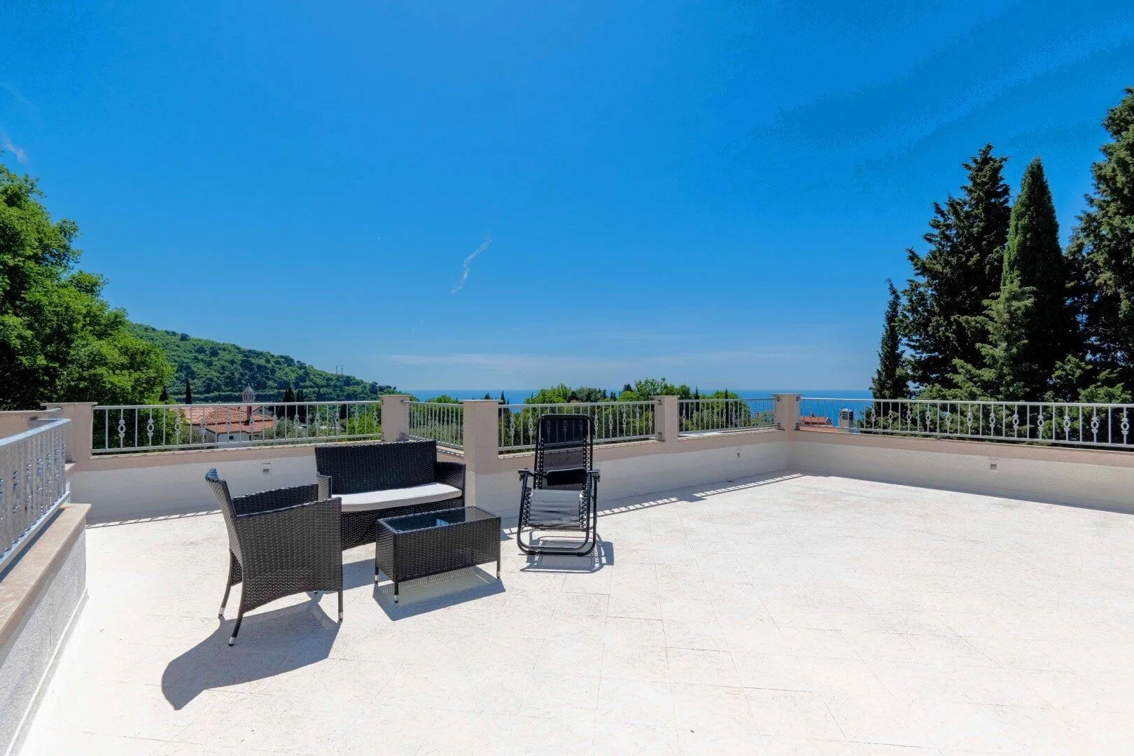 Sale, house, 251m², Katun Reževići, Budva